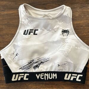 Venum UFC Authentic Fight Week 2.0 Sports Bra – White
Size: L